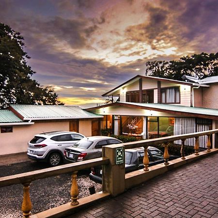 Mar Inn Costa Rica Monteverde Bagian luar foto